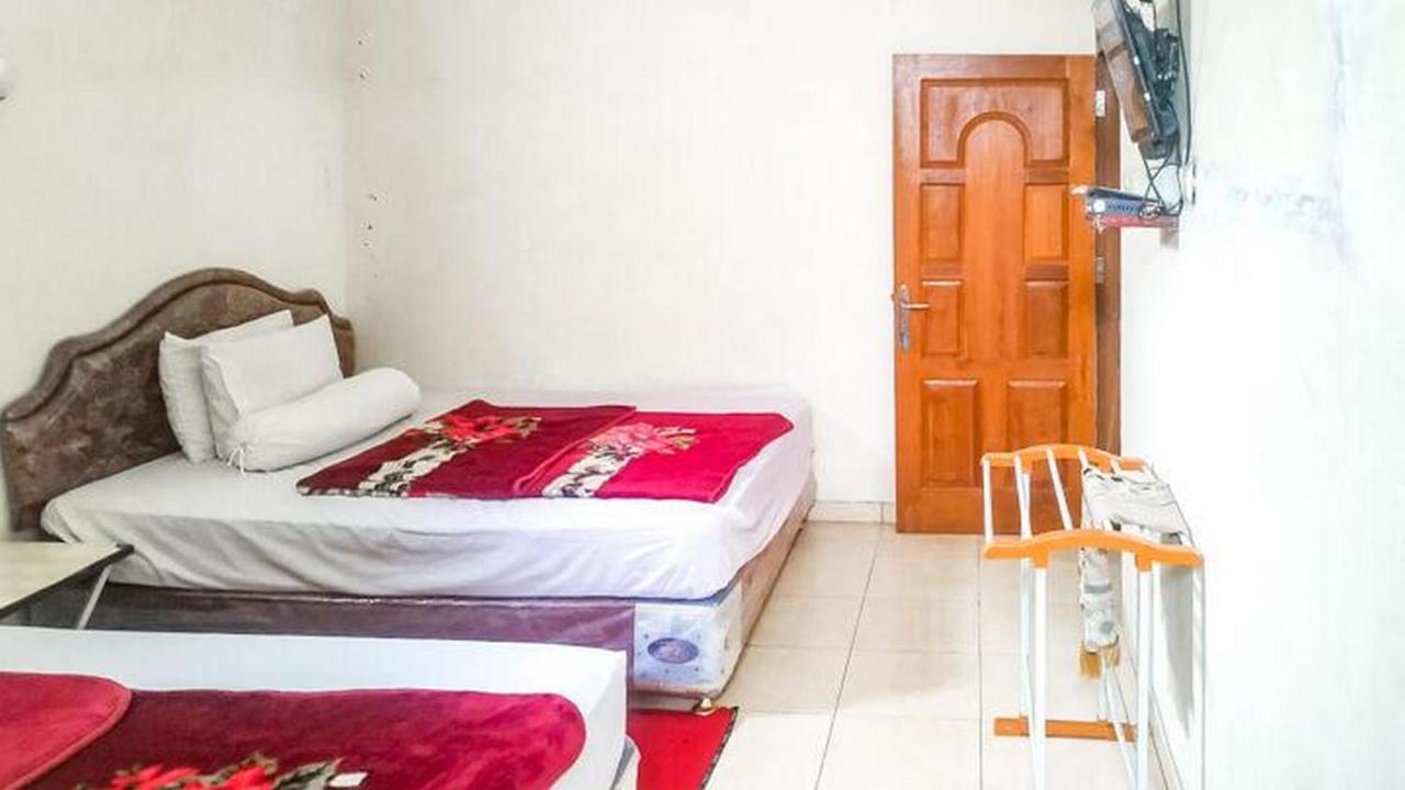 Villa Al Barokah Syariah Family Mitra Reddoorz Near Sarangan Lake Extérieur photo